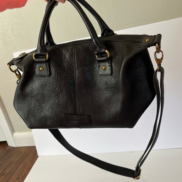 Isabella Fiore Sadie Black Embossed Leather Bag - Picture 5 of 14